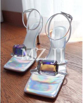 SD10152WH Sandals