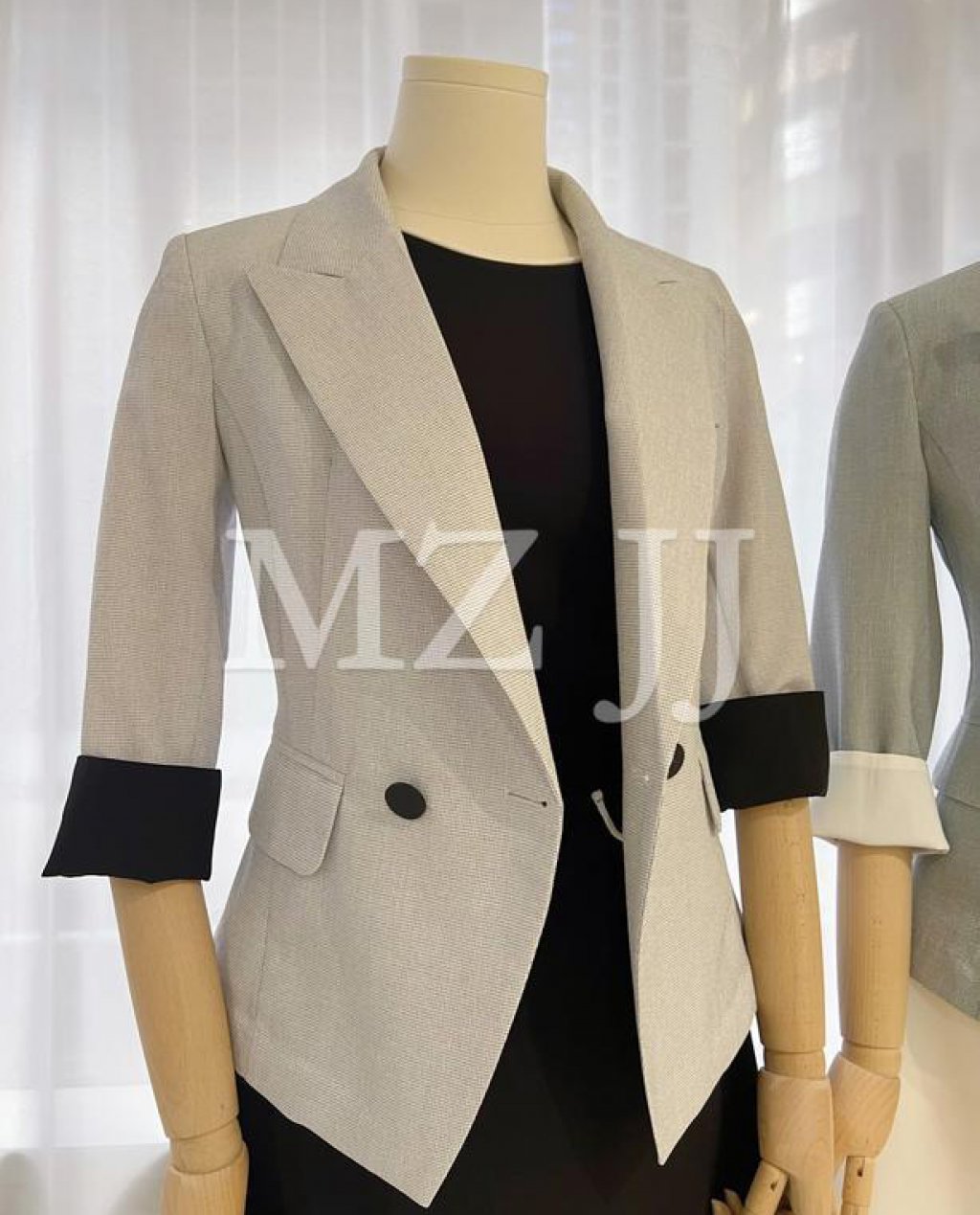 BZ10524LGY Blazer