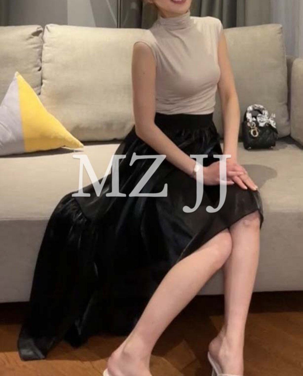 SK11823BK Skirt