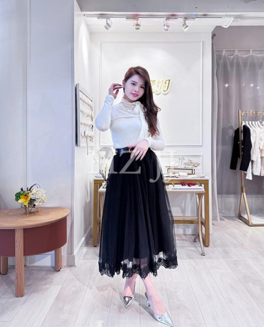 SK11942BK Skirt