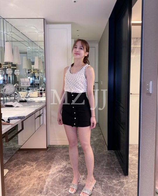 SK12047BK Skirt