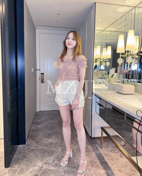 SK12066WH Skirt