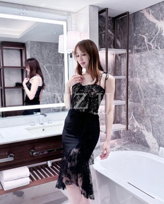 SK12106BK Skirt