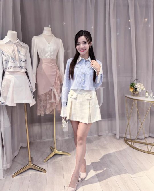 SK12163WH Skirt