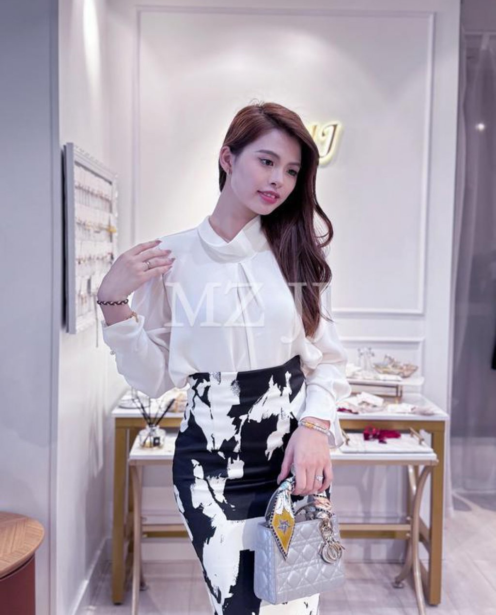 BL14653WH Blouse