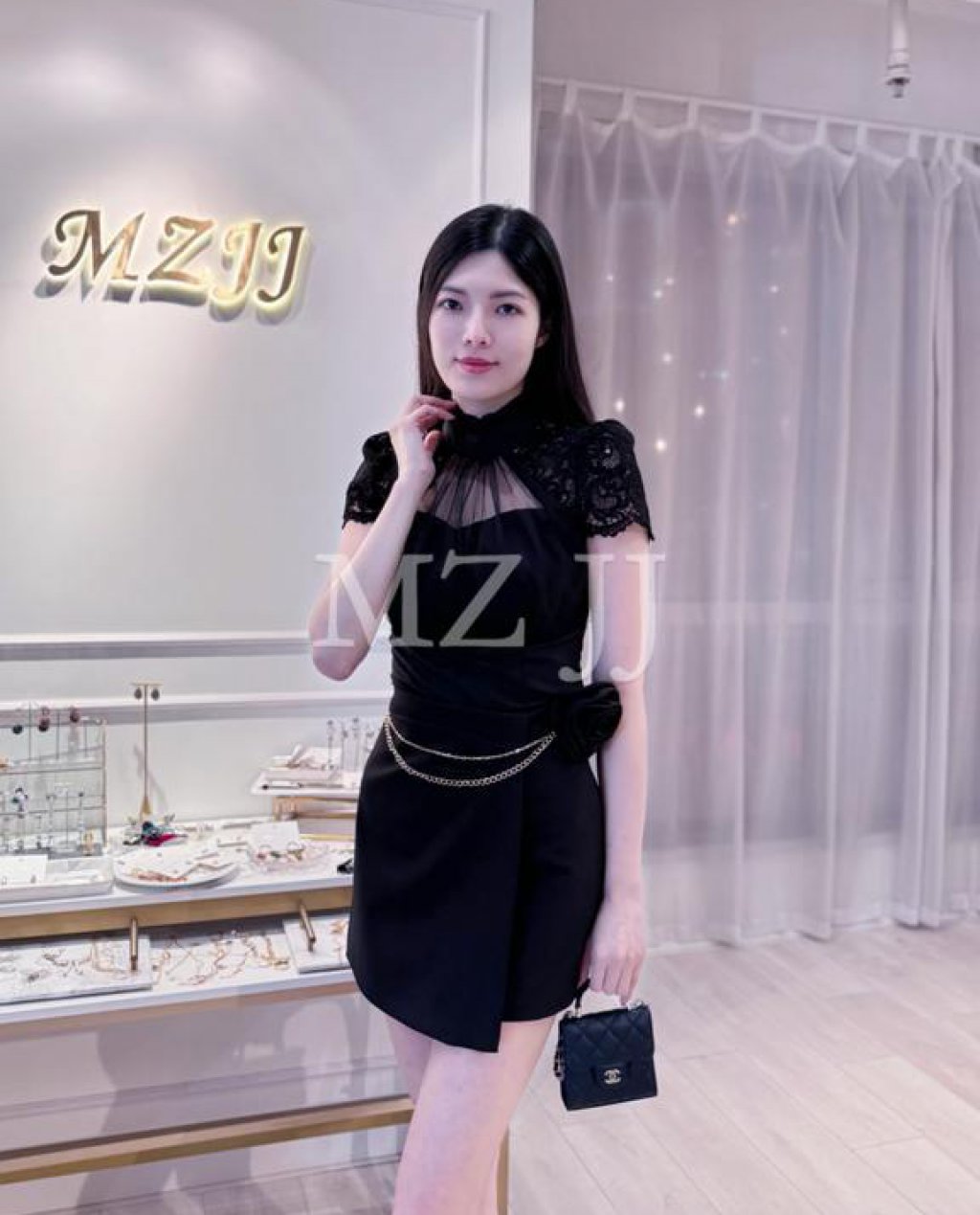 BL14677BK Blouse