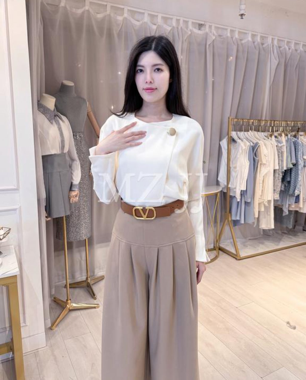 BL14755WH Blouse
