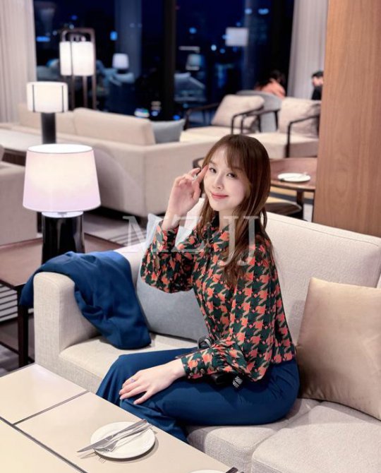 BL14759GN Blouse