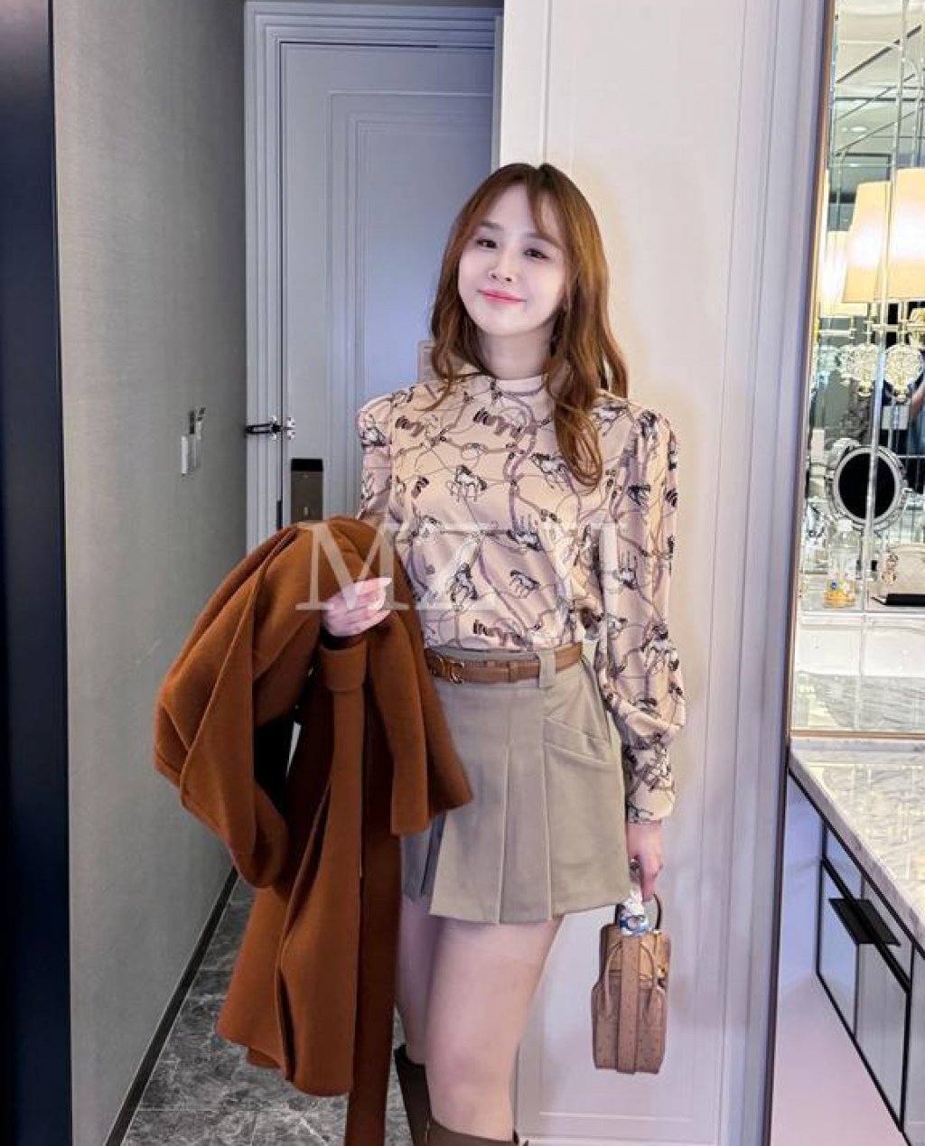 BL14781BE Blouse