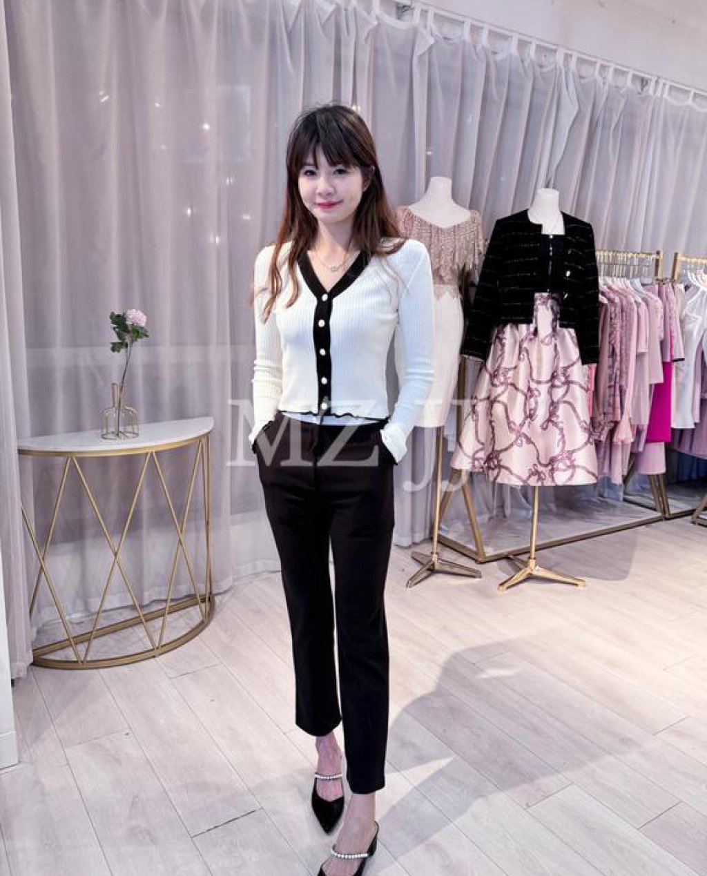 CD10168WH Cardigan