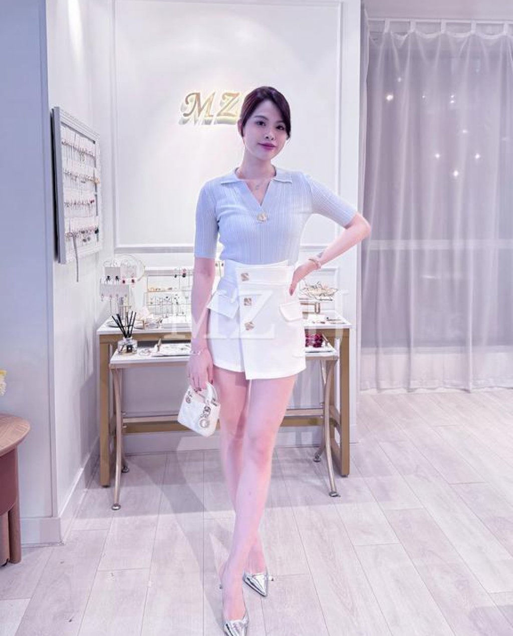 SK11993WH Skirt