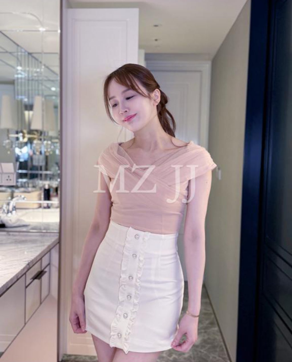 SK12047WH Skirt
