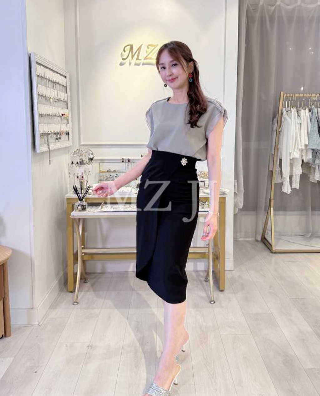 SK12050BK Skirt