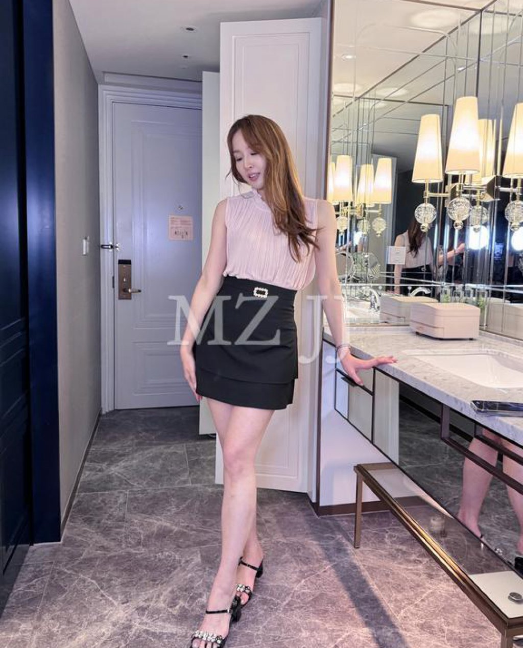 SK12071BK Skirt