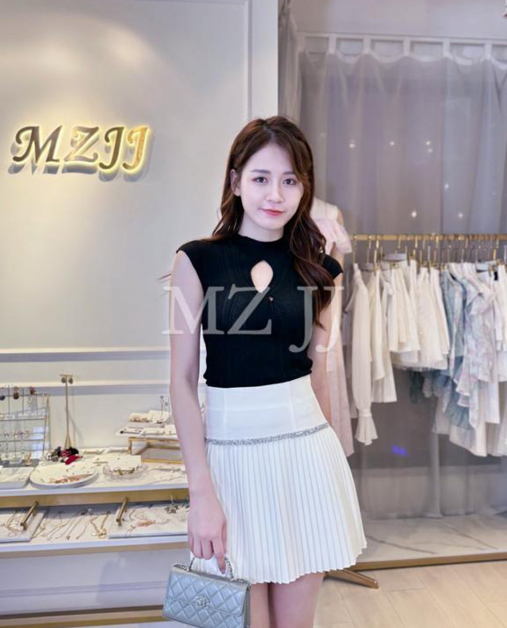 TP10658BK Top