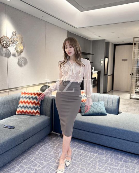 BL14820BE Blouse