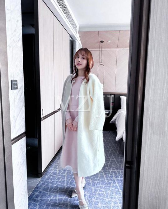 CD10186WH Cardigan