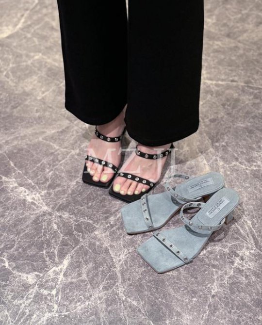 SD12075BU Sandals