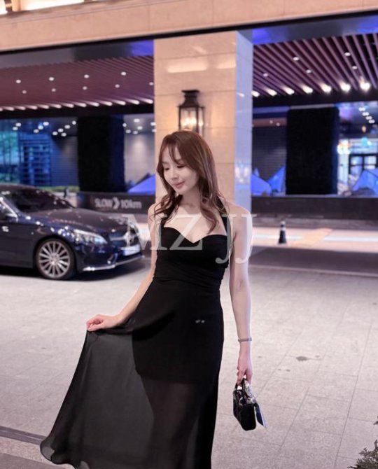 SG11853BK Sexy Grand
