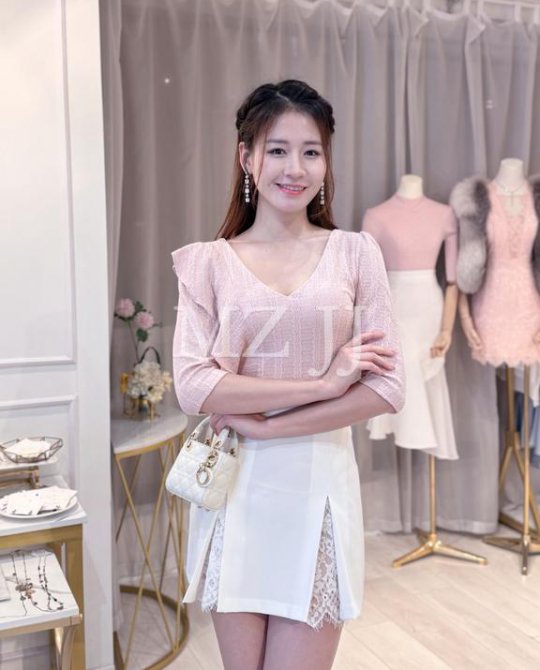 SK12210WH Skirt