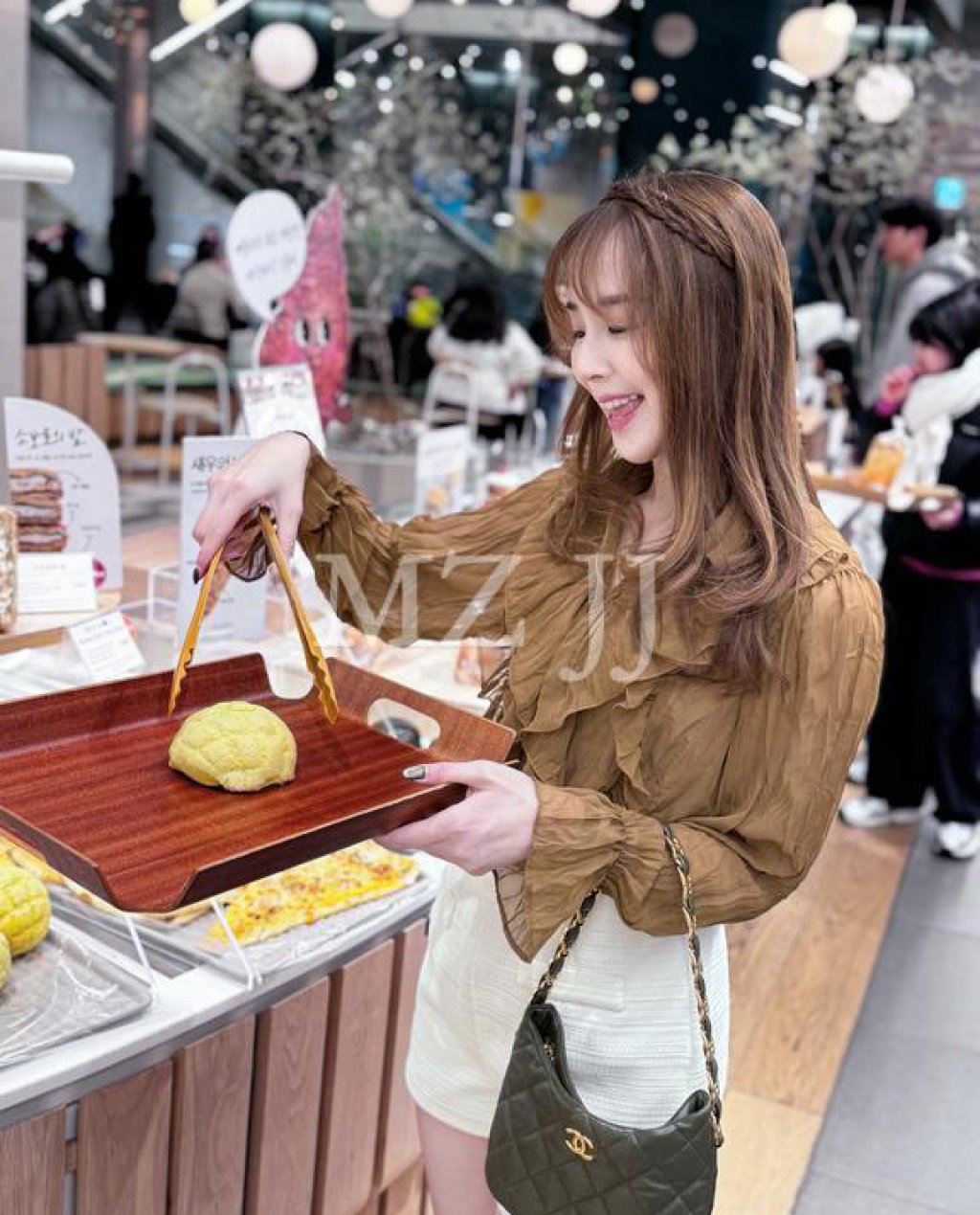 BL14820BR Blouse