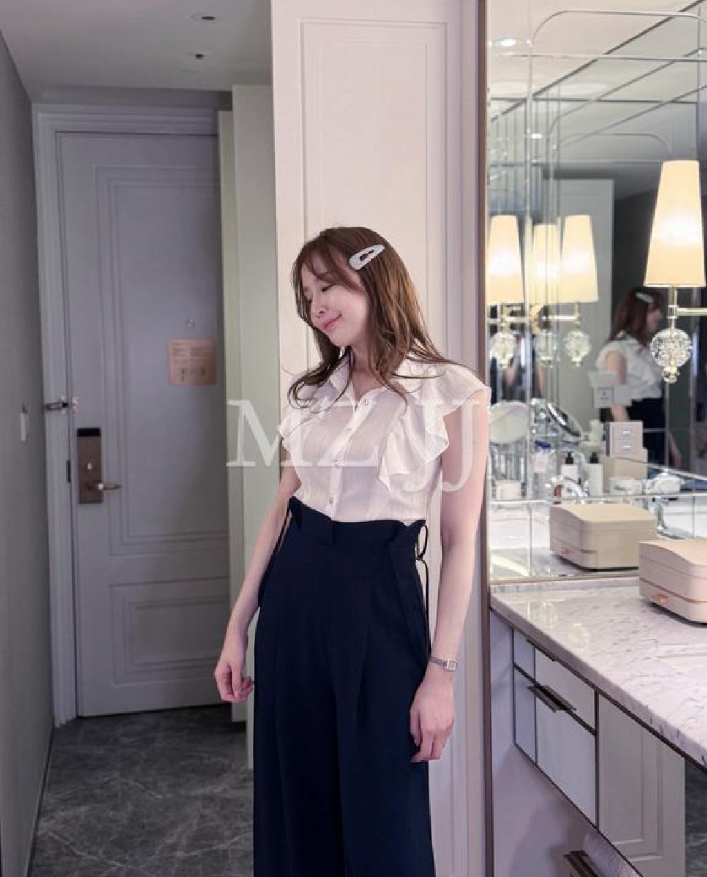 BL14883WH Blouse