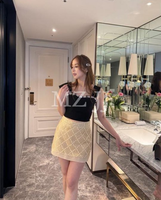 BL14928BK Blouse