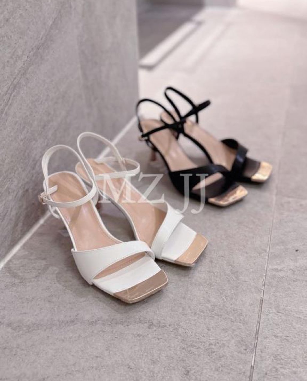 SD12076BK Sandals