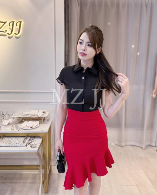 SK12218RD Skirt