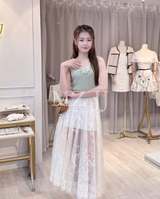 SK12248WH Skirt