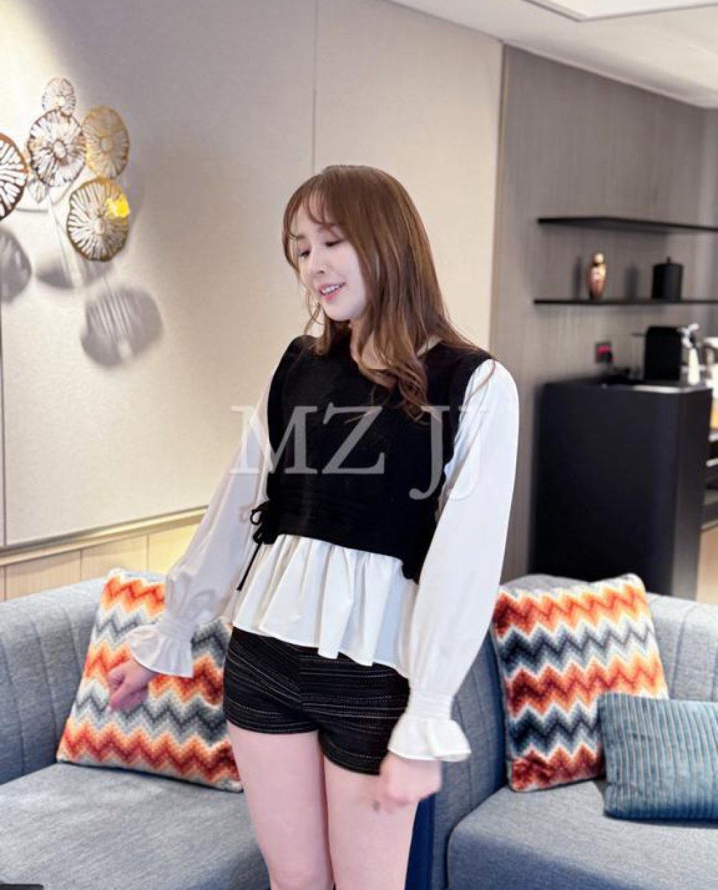 TP10814BK Top