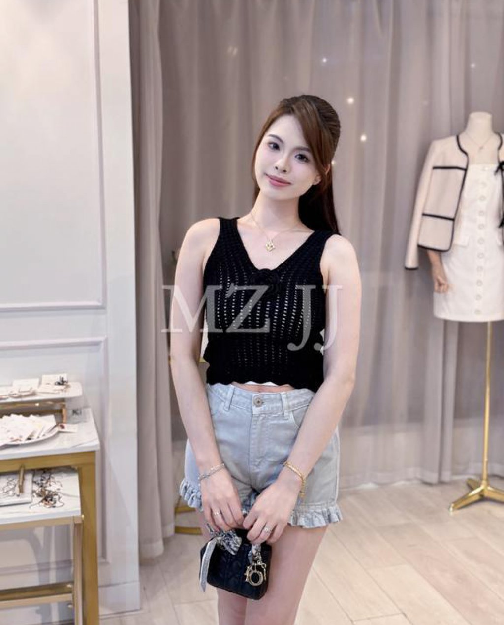 TP10879BK Top