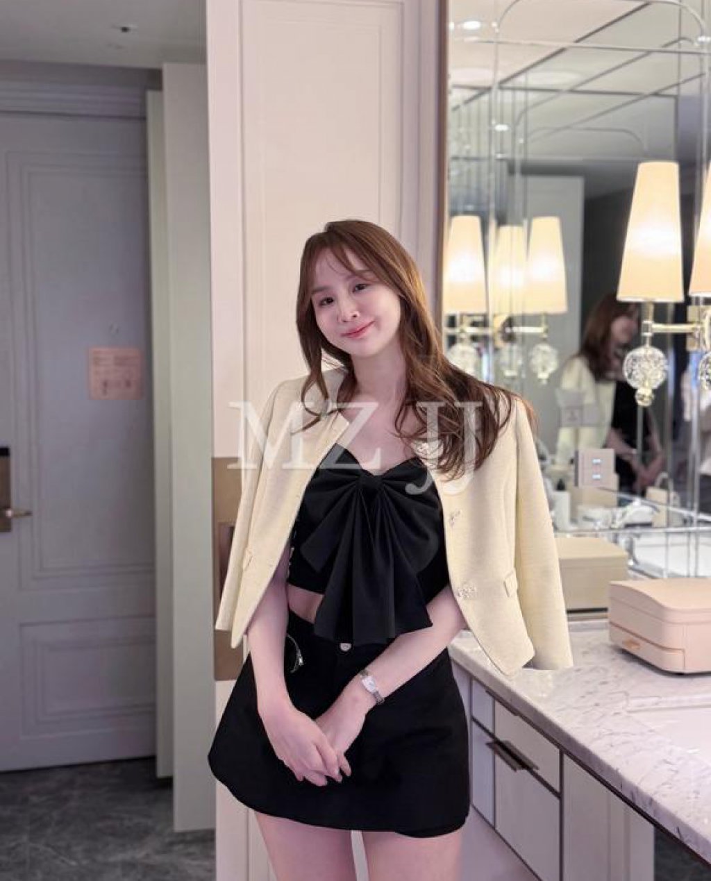 TP10886BK Top