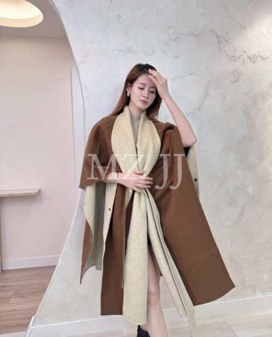 CT10262BR Coat