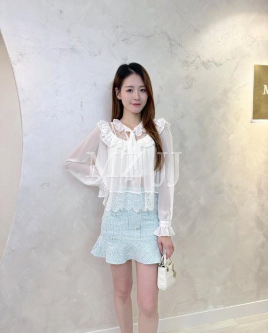 BL14989WH Blouse