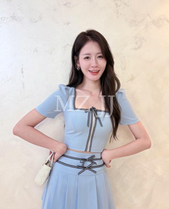 SG11907BU Sexy Grand