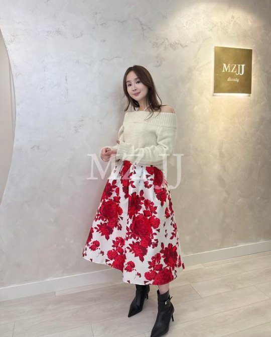 SK12385RD Skirt