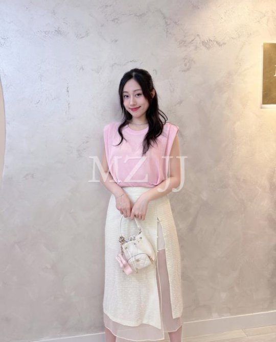 SK12406WH Skirt