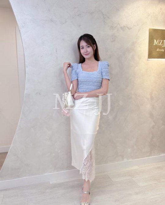 SK12414WH Skirt