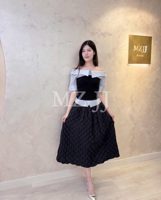 SK12425BK Skirt