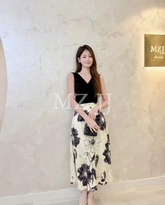 SK12482WH Skirt