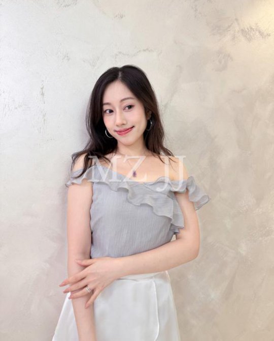 TP11184BU Top
